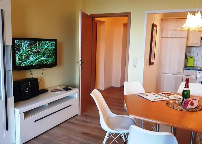 Residenz Seeblick Whg 4, Mit Gartenzugang Διαμέρισμα *